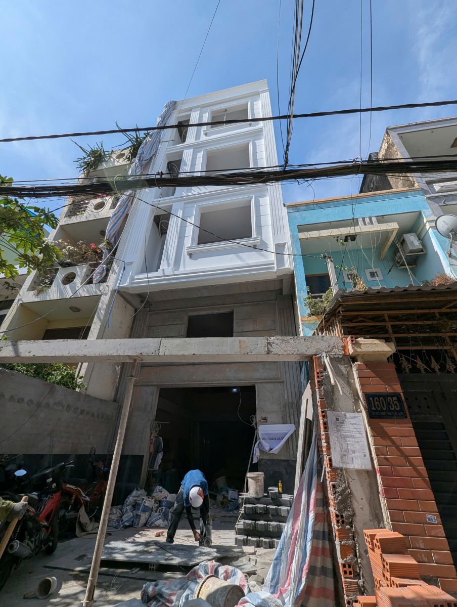 bàn giao cửa nhựa composite công trình bình thạnh