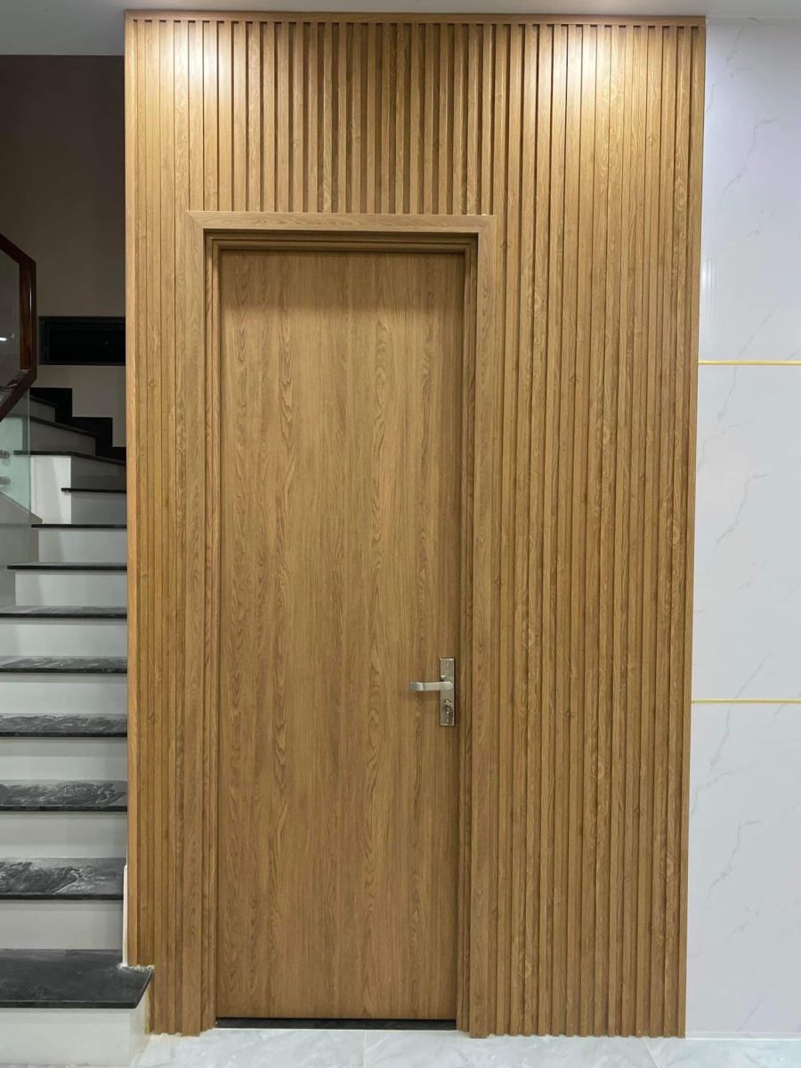 cửa nhà sinh sinh cánh phẳng đơn giản
