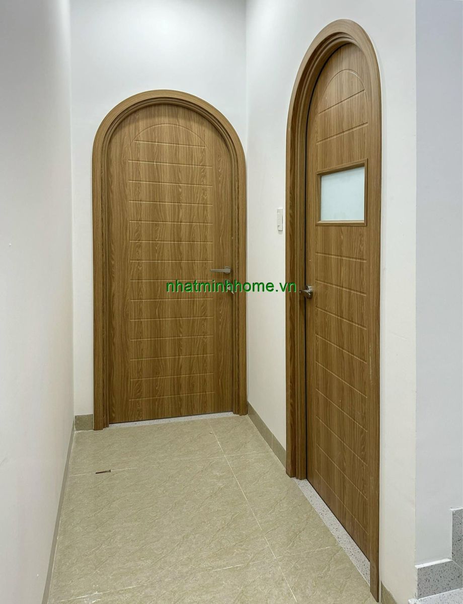 cửa nhựa composite agp vừa làm cửa phòng ngủ và toilet