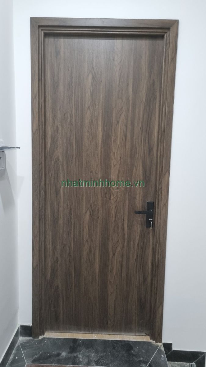 cửa nhà vệ sinh nhựa gỗ composite màu walnut