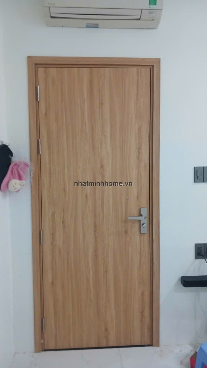 bề mặt cửa trơn, chống nước, dễ lau chùi