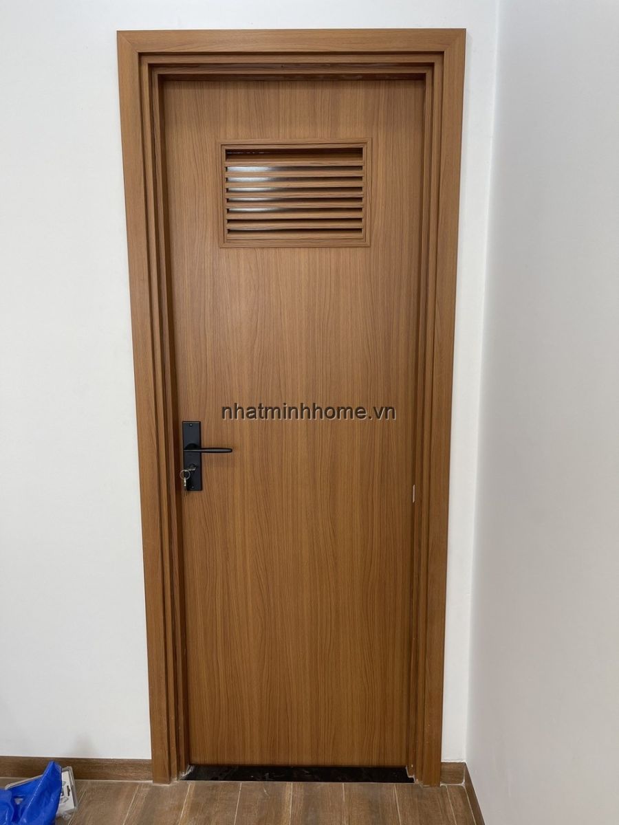 mẫu cửa toilet nhựa gỗ composite agp có gắn lá sách thoáng khí