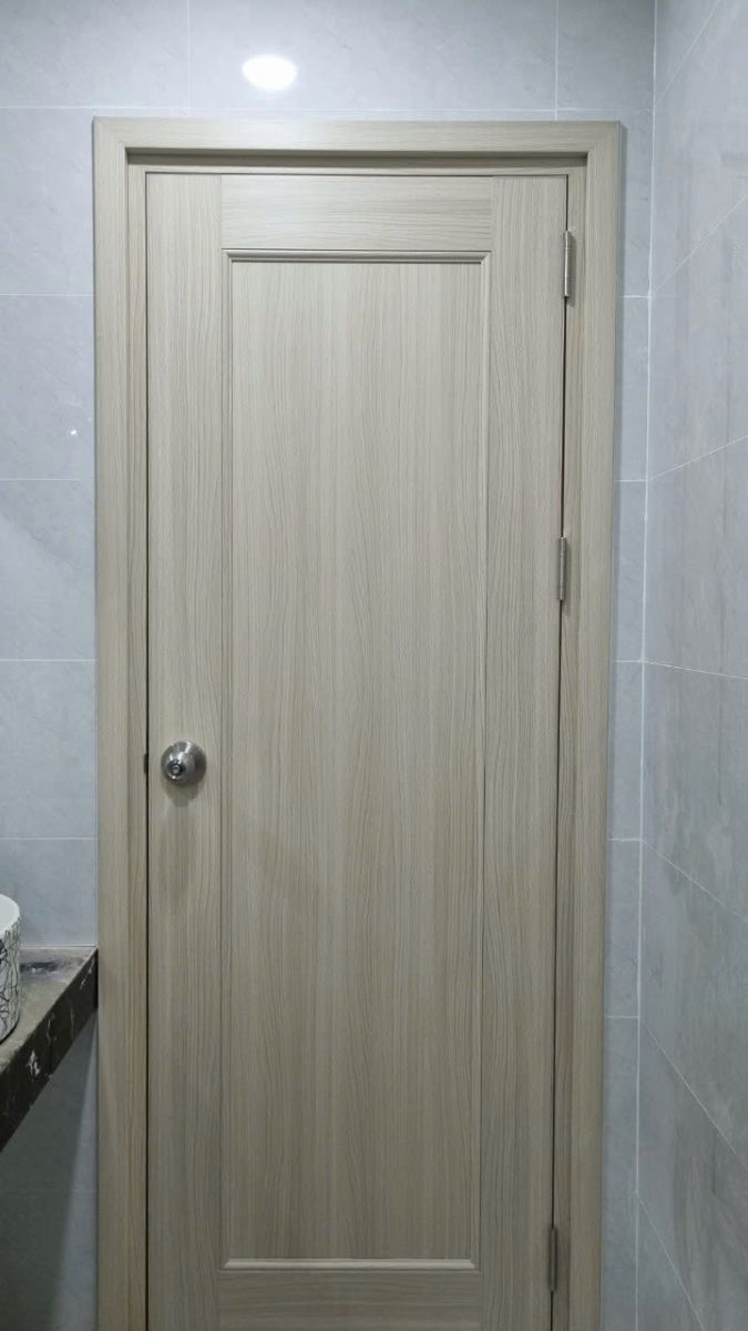 Cửa toilet nhựa pvc giá rẻ