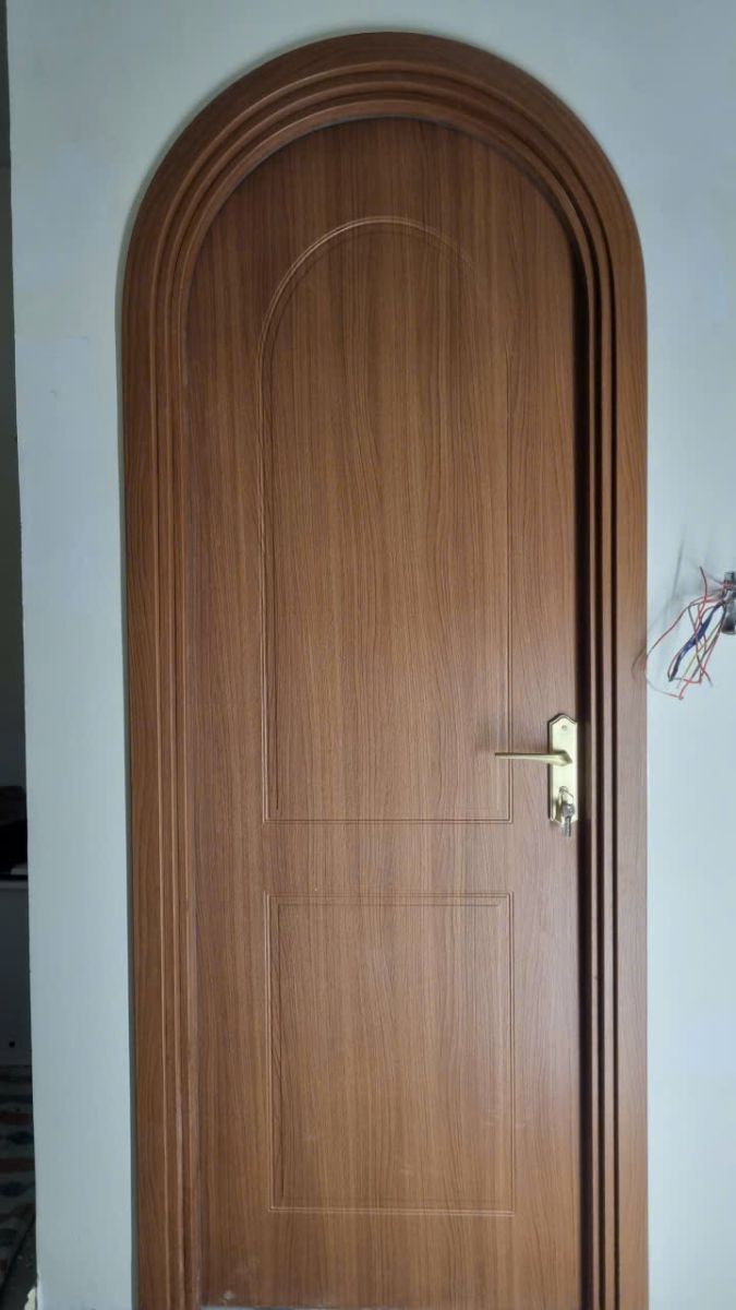 cửa phòng ngủ dạng vòm, chất liệu nhựa composite an gia phát