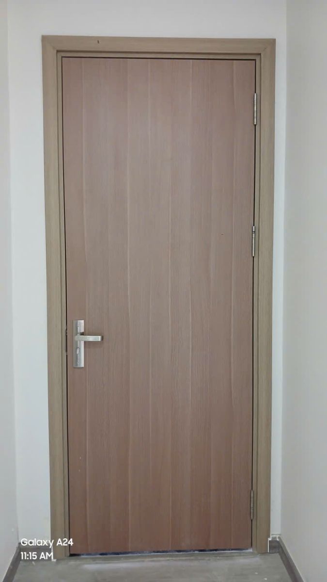 mặt trong phòng sau khi thay khung cửa nhựa chống nước chống mối mọt